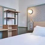 Hotel Cervantes by Happyculture